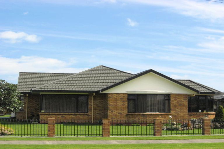 Photo of property in 16 Barrett Road, Whalers Gate, New Plymouth, 4310