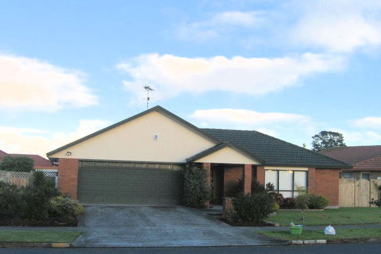 Photo of property in 118 Burswood Drive, Burswood, Auckland, 2013