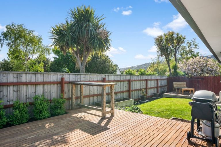 Photo of property in 1/23 Laing Crescent, Heathcote Valley, Christchurch, 8022