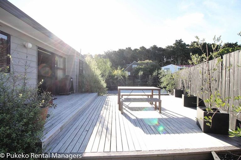 Photo of property in 8 Hakea Place, Totara Heights, Auckland, 2105