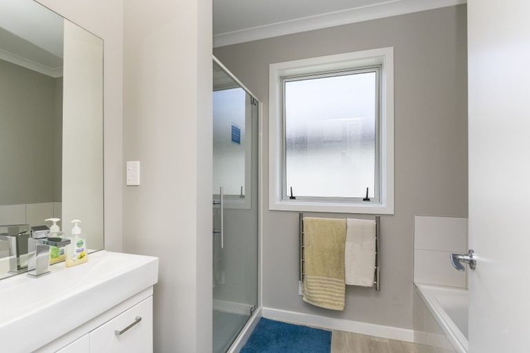 Photo of property in 13 Monowai Road, Johnsonville, Wellington, 6037