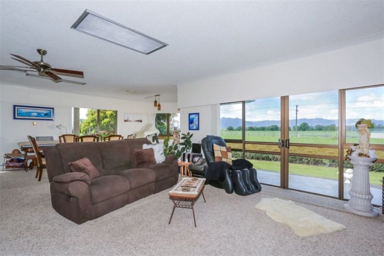 Photo of property in 392 Ngarua Road, Waitoa, 3380