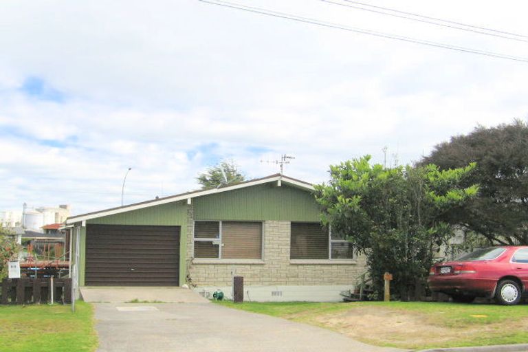 Photo of property in 66 Pitau Road, Mount Maunganui, 3116