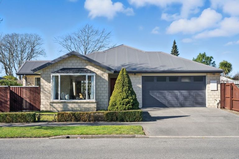 Photo of property in 36 Withells Road, Avonhead, Christchurch, 8042