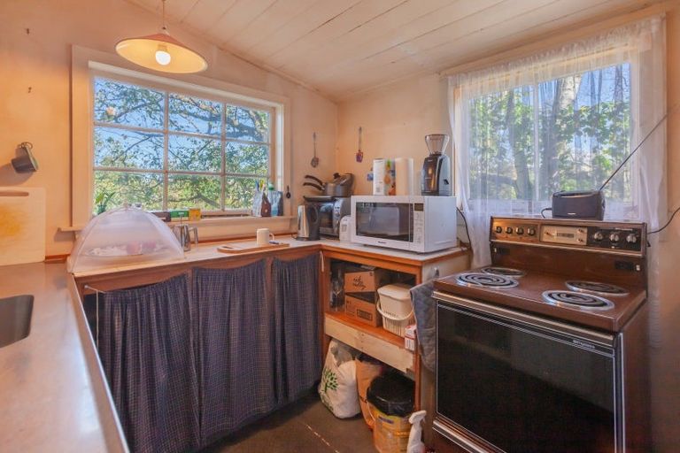 Photo of property in 1 Harvey Road, Bluff Hill, Napier, 4110