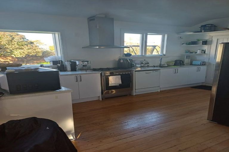 Photo of property in 56 Caledonian Road, St Albans, Christchurch, 8014