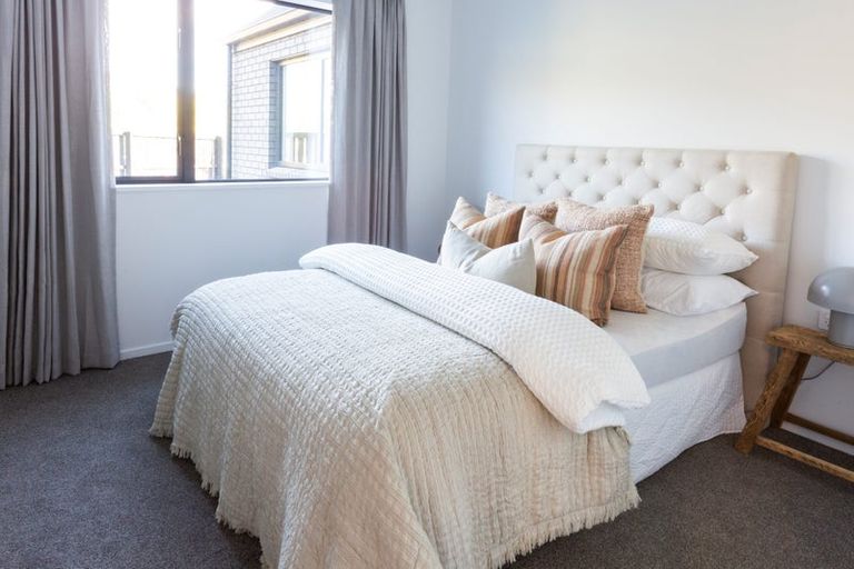 Photo of property in 4/11 Truscotts Road, Heathcote Valley, Christchurch, 8022