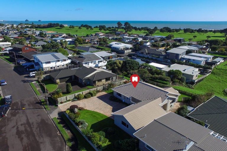 Photo of property in 11 Chatswood Grove, Fitzroy, New Plymouth, 4312