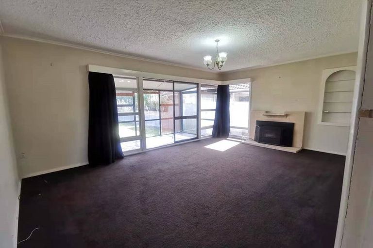 Photo of property in 129 Springs Road, Hornby, Christchurch, 8042