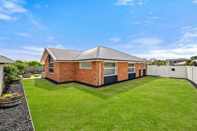 Photo of property in 2 Ambrosia Lane, Aidanfield, Christchurch, 8025