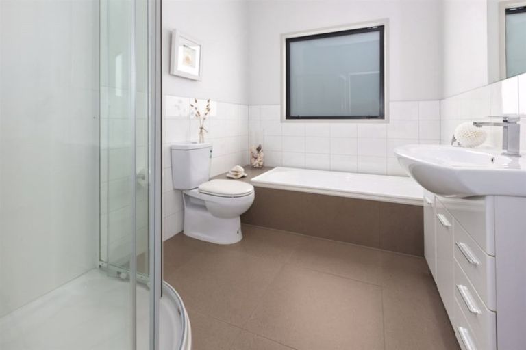 Photo of property in 24 Paparoa Crescent, Aotea, Porirua, 5024