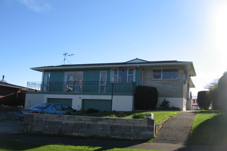 Photo of property in 33 Terry Crescent, Milson, Palmerston North, 4414