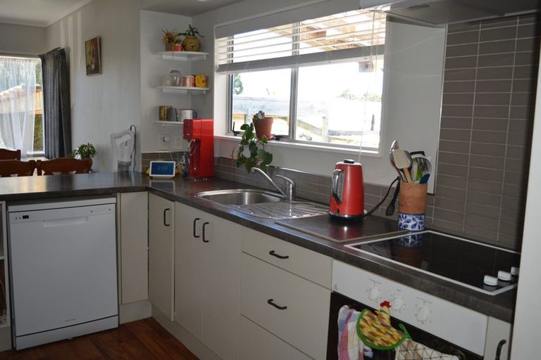 Photo of property in 11 Hatfield Heights, Hatfields Beach, Orewa, 0931