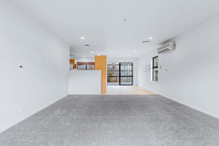 Photo of property in 31 Puriri Street, Hilltop, Taupo, 3330