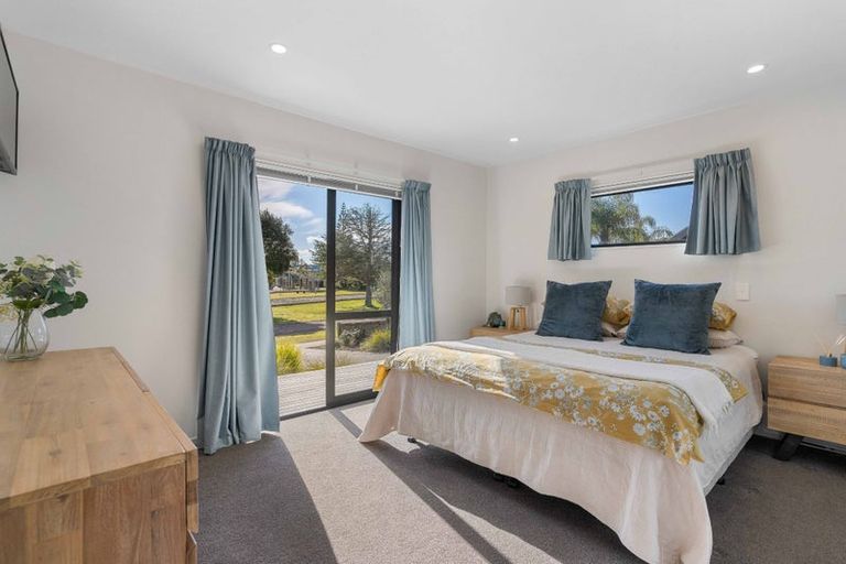 Photo of property in 13 Given Grove, Pauanui, Hikuai, 3579