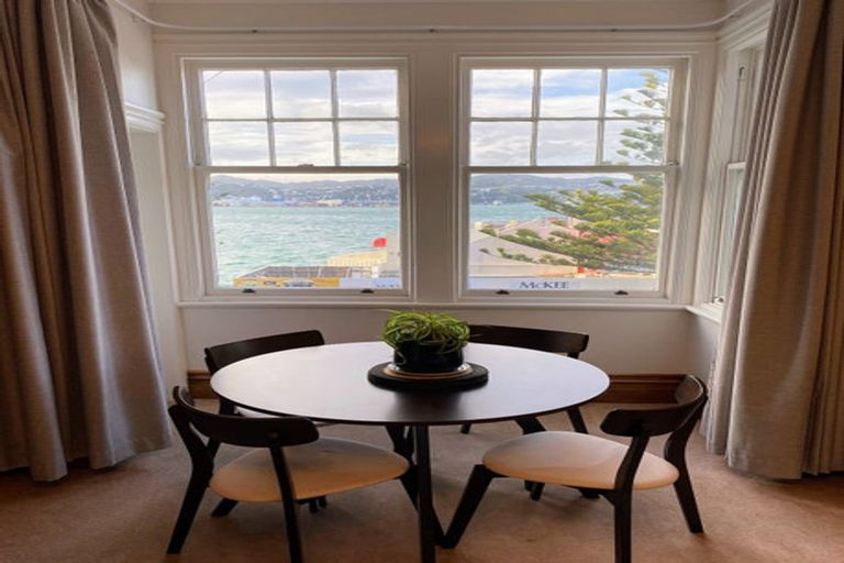 Photo of property in 240 Oriental Parade, Oriental Bay, Wellington, 6011