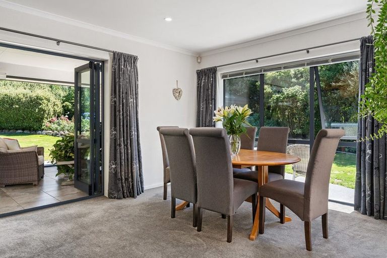 Photo of property in 7 The Glade, Carterton, 5713