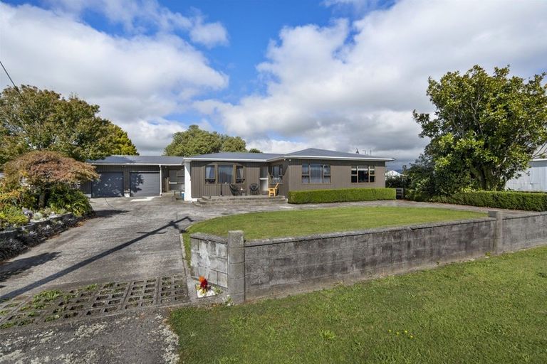 Photo of property in 44 Kent Terrace, Midhirst, Stratford, 4394