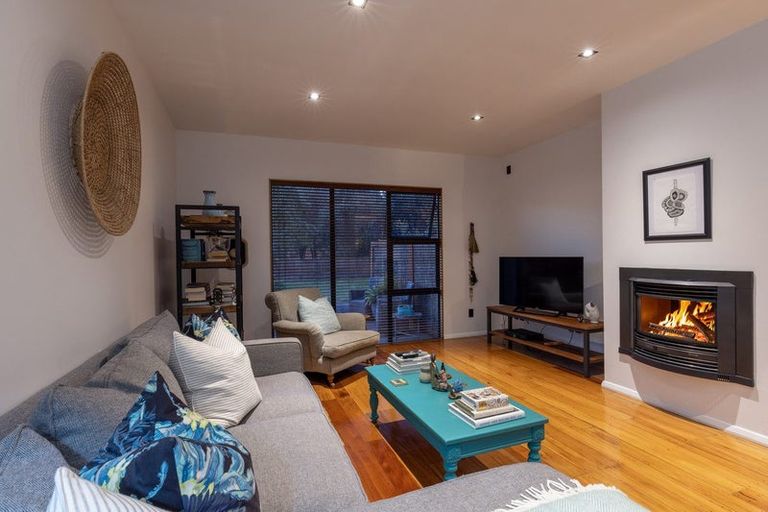 Photo of property in 150 Milne Drive, Paraparaumu, 5032