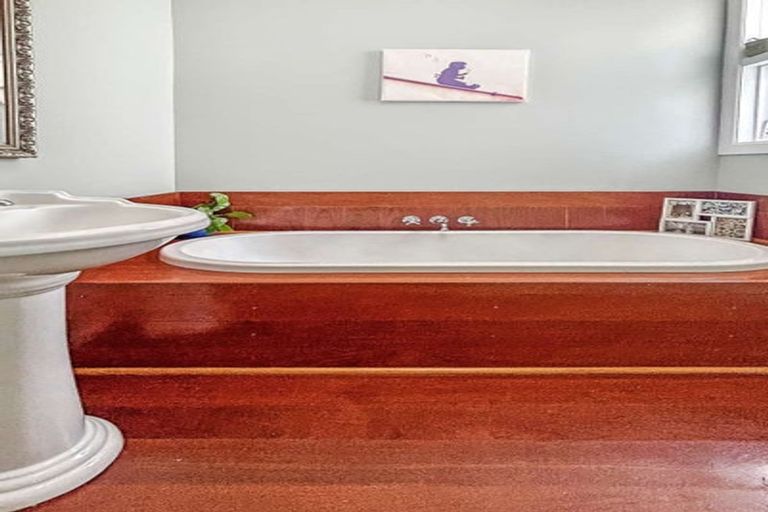 Photo of property in 47 Torquay Place, Bryndwr, Christchurch, 8053