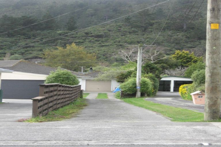 Photo of property in 37 Tawhai Street, Stokes Valley, Lower Hutt, 5019