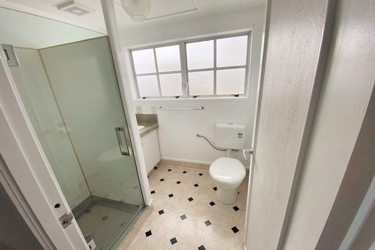 Photo of property in 12 Motuora Road, Manly, Whangaparaoa, 0930