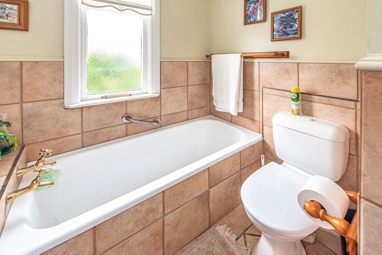 Photo of property in 4 College Street, Whanganui, 4500