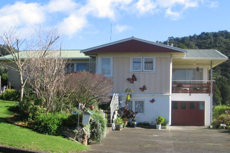Photo of property in 19 Paratai Crescent, Woodhill, Whangarei, 0110