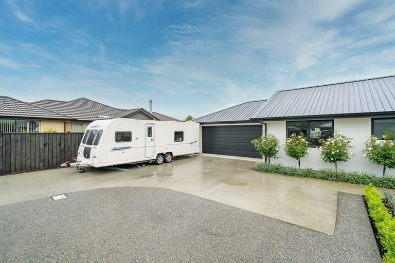 Photo of property in 13 Smiley Place, Mosgiel, 9024