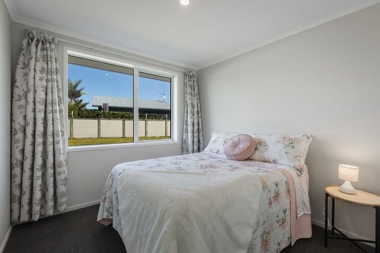 Photo of property in 3 Island Vista, Athenree, Waihi Beach, 3177
