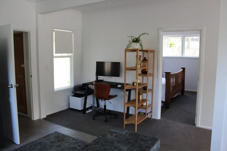 Photo of property in 102 Glen Road, The Glen, Dunedin, 9011