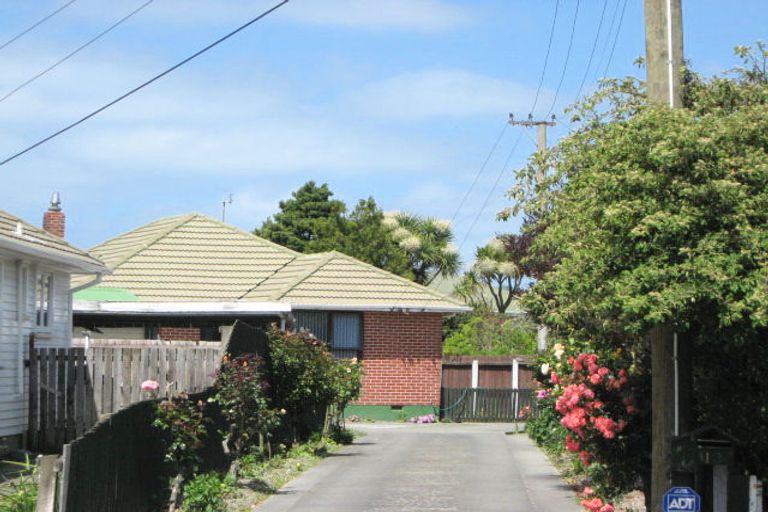 Photo of property in 13 Odie Place, Wainoni, Christchurch, 8061
