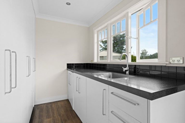 Photo of property in 122 Cross Line, Morison Bush, Greytown, 5794