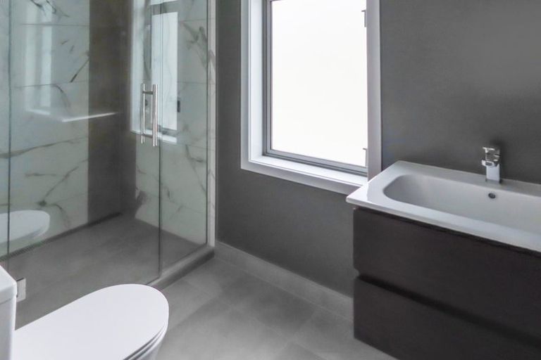 Photo of property in 1 John Reynolds Square, Hutt Central, Lower Hutt, 5010