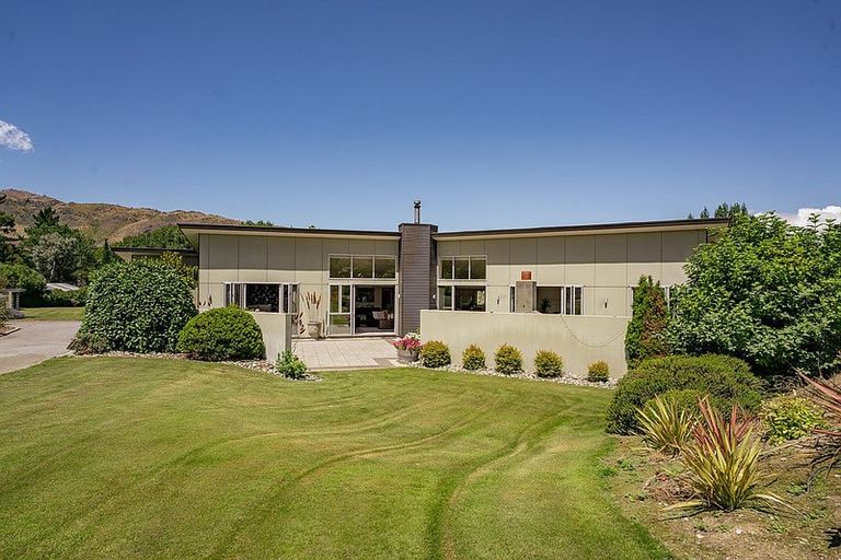 Photo of property in 17 Roberts Drive, Cromwell, 9310