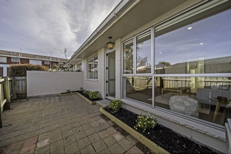 Photo of property in 3/53 Grenville Street, Waltham, Christchurch, 8011