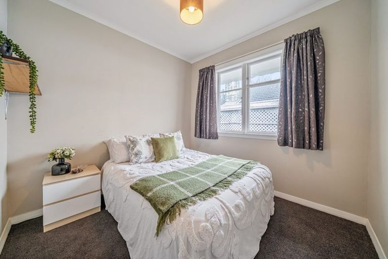 Photo of property in 86 Gibbons Street, Ebdentown, Upper Hutt, 5018