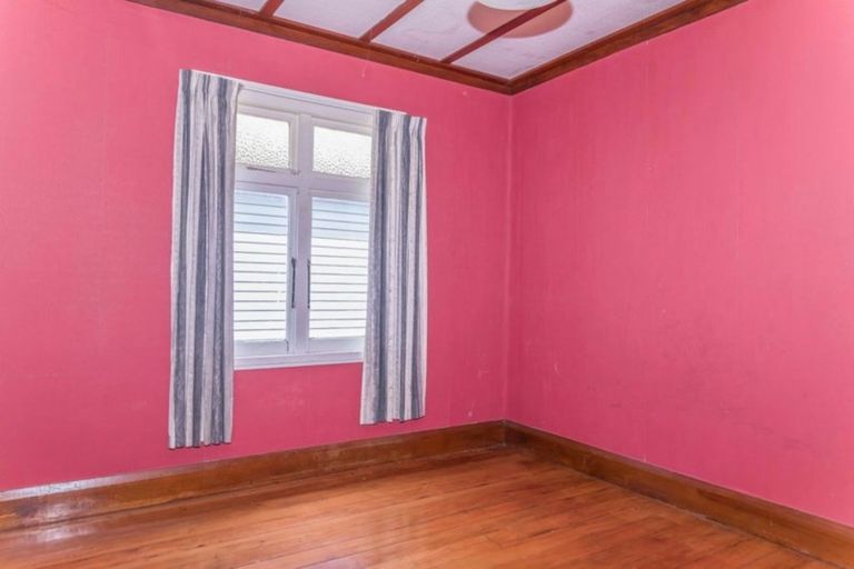 Photo of property in 1 York Street, Dannevirke, 4930