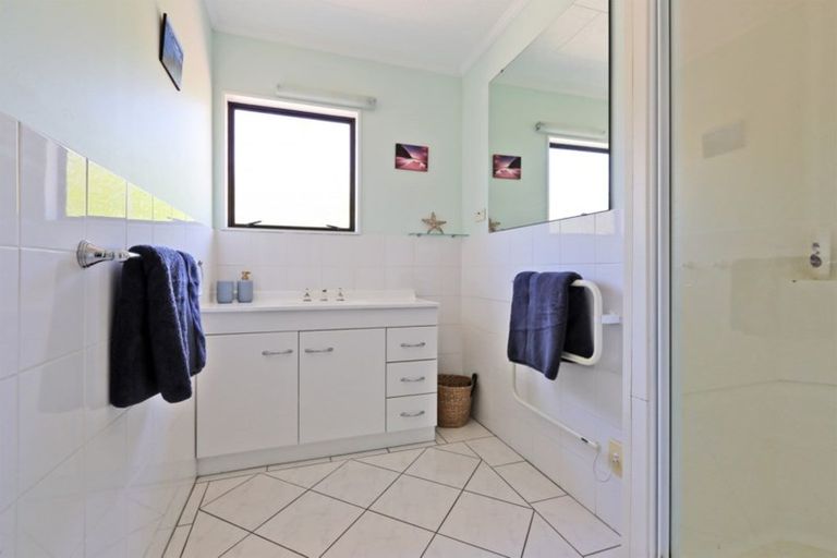 Photo of property in 8 Ritchie Place, Havelock North, 4130