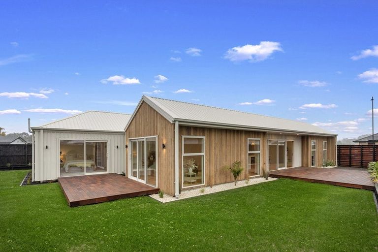 Photo of property in 11 Waterford Farm Road, Halswell, Christchurch, 8025