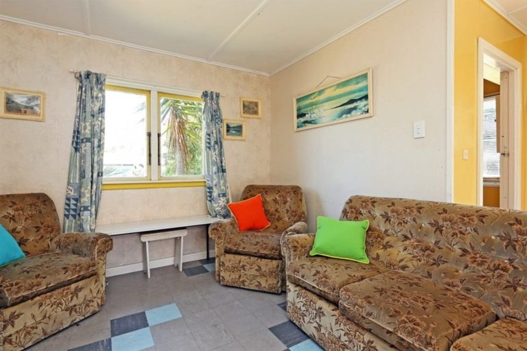 Photo of property in 54 Gillies Crescent, Waimarama, 4294