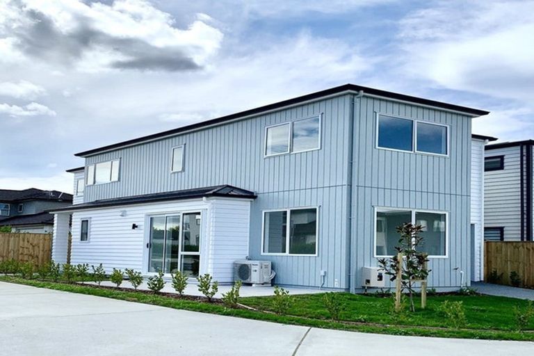 Photo of property in 33 Lusitano Drive, Karaka, Papakura, 2113