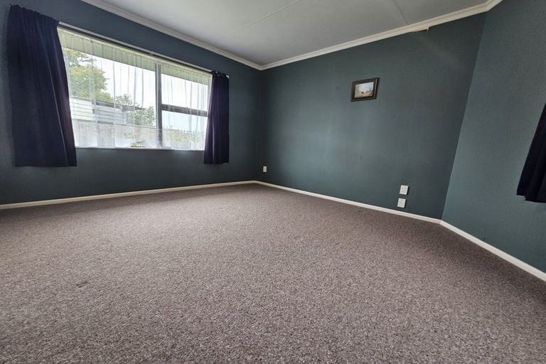 Photo of property in 8a Busby Place, Awapuni, Palmerston North, 4412
