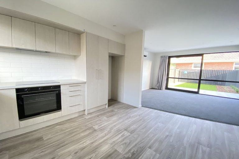 Photo of property in 2/84 Blenheim Road, Riccarton, Christchurch, 8011