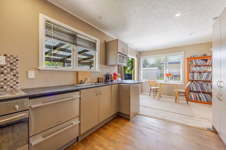 Photo of property in 74 Clarence Cox Crescent, Pirimai, Napier, 4112