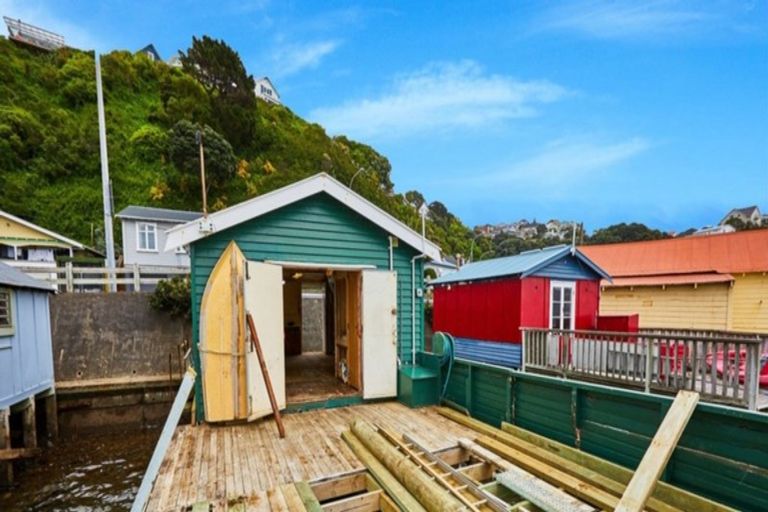 Photo of property in 138 Evans Bay Parade, Roseneath, Wellington, 6021