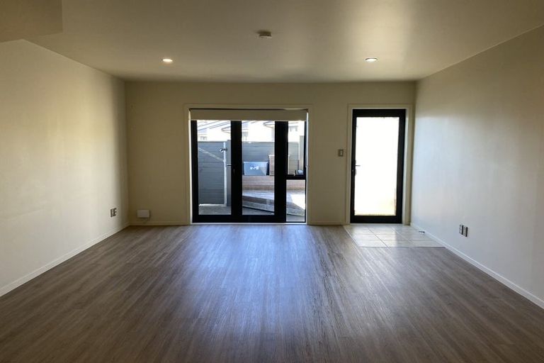 Photo of property in Greenwich Apartments, 16/3 Burton Street, Grafton, Auckland, 1010