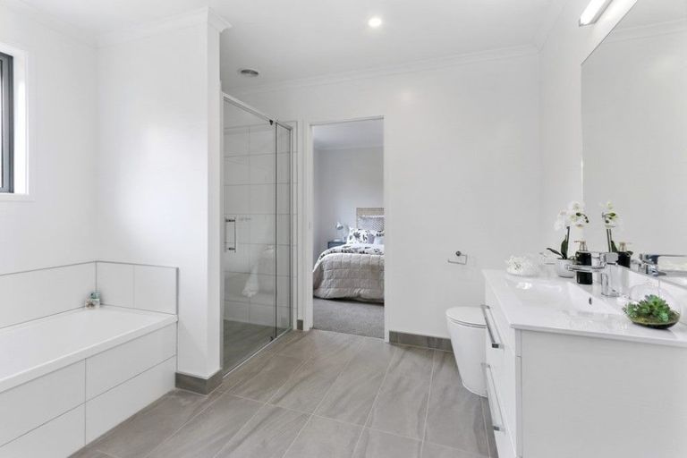 Photo of property in 128 Lisle Farm Drive, Pukekohe, 2120