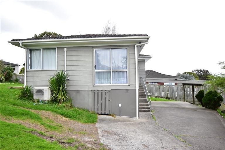 Photo of property in 8 Kelman Road, Kelston, Auckland, 0602