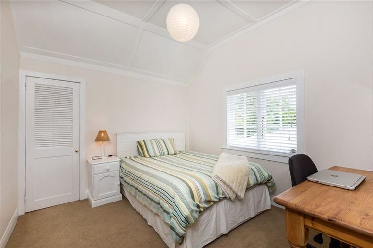 Photo of property in 14a Norwood Road, Bayswater, Auckland, 0622